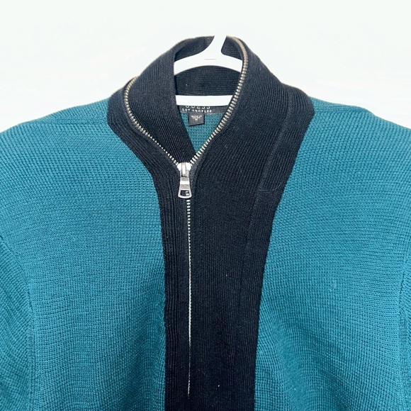 Guess Size M - Picture 3 of 8